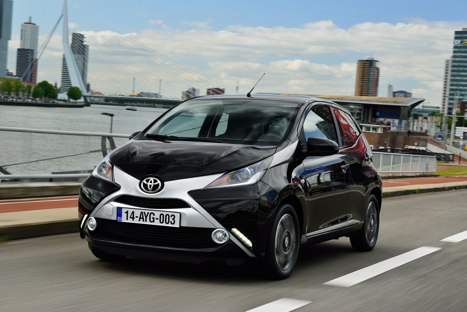 Toyota Aygo X-Play Plus