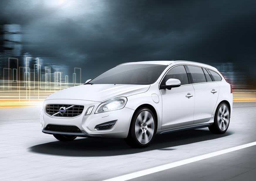 V60 Plug-in Hybrid: world’s first diesel Plug-in Hybrid debuts in Geneva