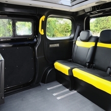 Espaço interior é um dos maiores atrativos do NV200 London Taxi