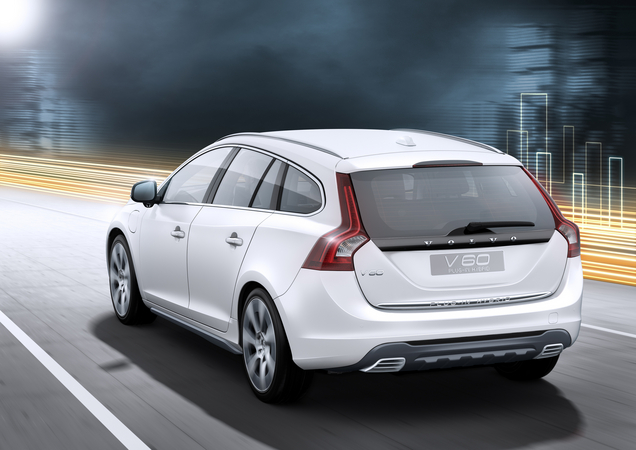 V60 Plug-in Hybrid: world’s first diesel Plug-in Hybrid debuts in Geneva