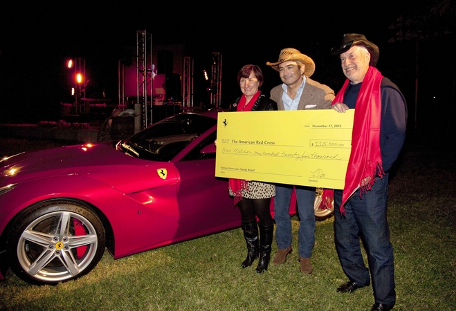 O licitador que ganhou o carro foi Larry Roth de Long Island, Nova Iorque, uma das áreas mais afetadas