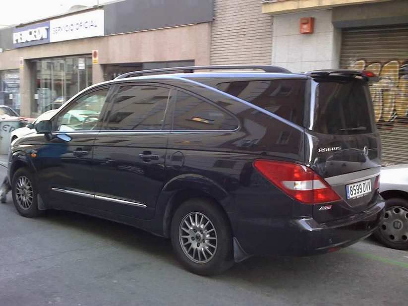 Ssangyong Rodius 270 Xdi 4WD