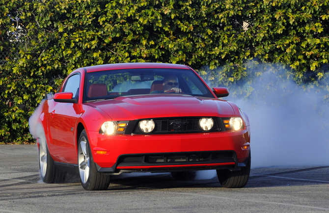 Ford Mustang V6 Premium Coupé