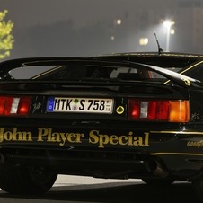 Coolest Car You Will See Today: 485hp John Player-Liveried Lotus Esprit V8