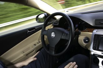 Volkswagen Develops Temporary Auto-Pilot for Cars