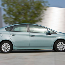 Prius Plug-in Capable of 49mpg and EV Travel at up to 100km/h