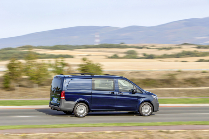 Mercedes-Benz Vito Tourer 6L Base Standard 114CDI/32