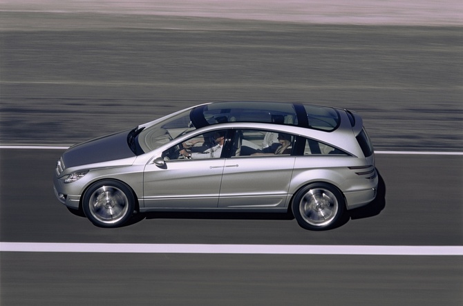 Mercedes-Benz Vision GST