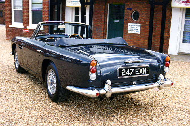 Aston Martin DB4 Convertible