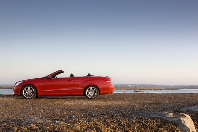 Mercedes-Benz E200 Cabriolet CGI BlueEFF. Sport