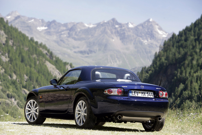 Mazda MX-5 Roadster Coupé 2.0