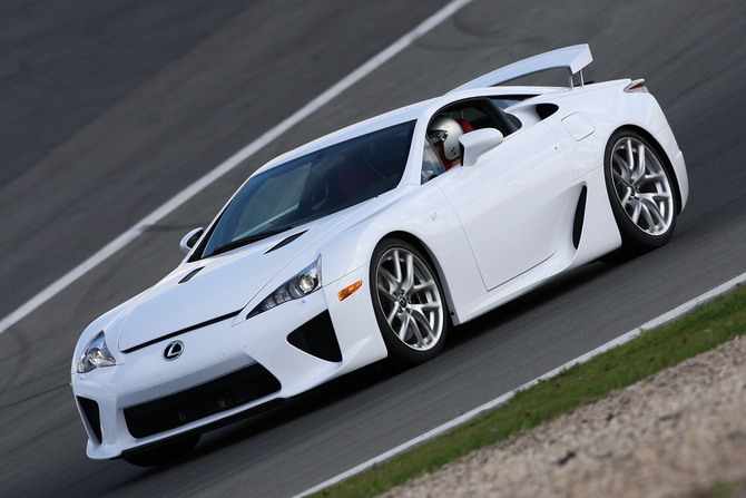 Lexus Considering Second Generation LFA for $800,000 or More