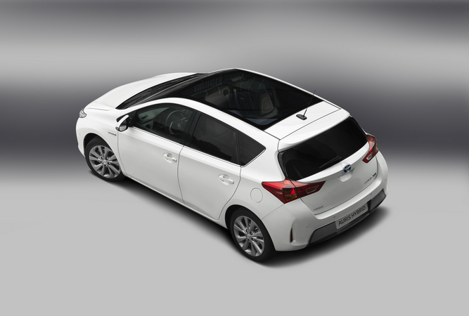 Toyota Auris Hybrid 1.8 HSD Sport