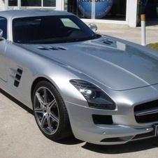 Mercedes-Benz SLS AMG