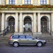 Volvo V70 2.0D R-Design