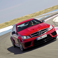 Mercedes takes the wraps off C 63 AMG Coupé Black Series