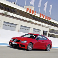 Mercedes takes the wraps off C 63 AMG Coupé Black Series