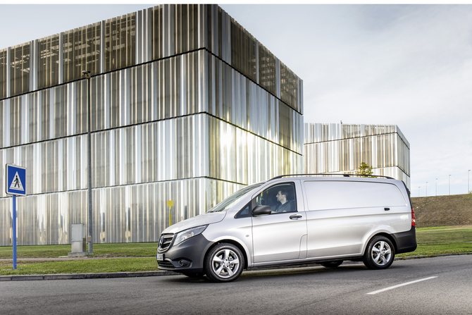 Mercedes-Benz Vito Tourer 9L Select Compact 111CDI/32