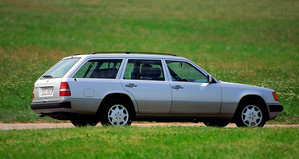 Mercedes-Benz E 320 Automatic Station Wagon