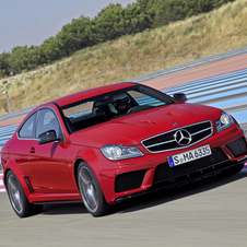 Mercedes takes the wraps off C 63 AMG Coupé Black Series