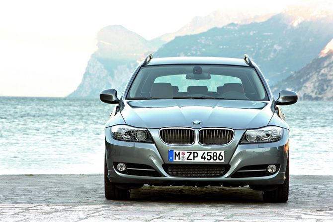 BMW 325i Touring SE