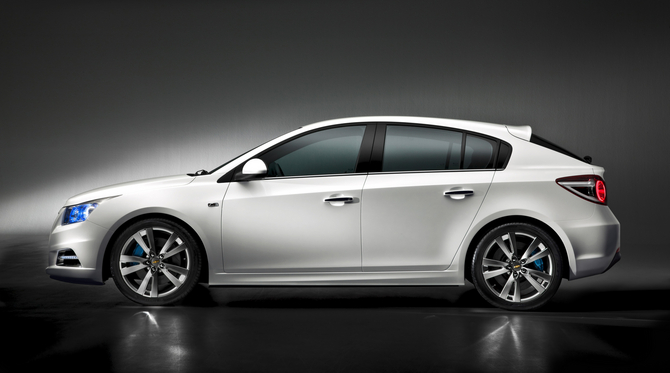 Chevrolet Cruze HB5