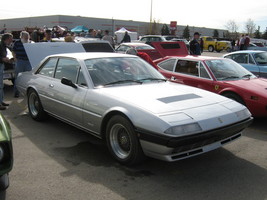 Ferrari 400 GTS