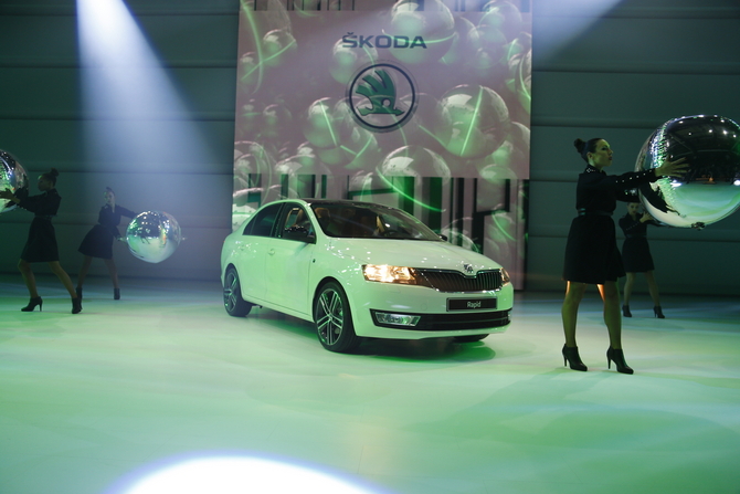 Skoda Rapid estreia em Paris