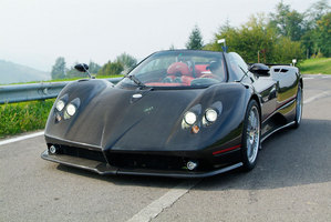 And the Zonda F Roadster takes the roof off of the Zonda F