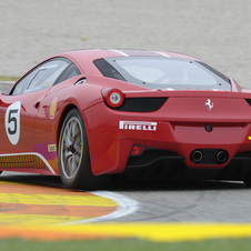 Ferrari 458 Challenge makes world debut at Bologna