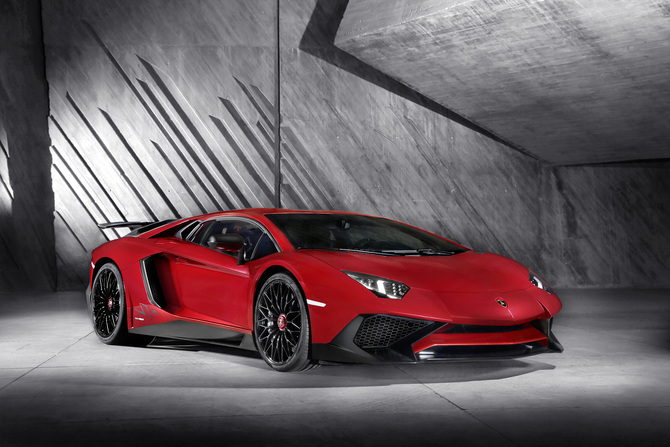 Lamborghini Aventador LP750-4 SV