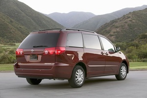 Toyota Sienna LE AWD