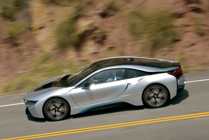 BMW i8