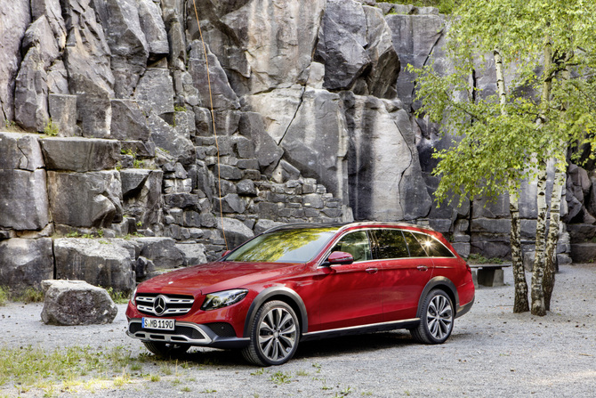 Mercedes-Benz E 220d 4MATIC All-Terrain