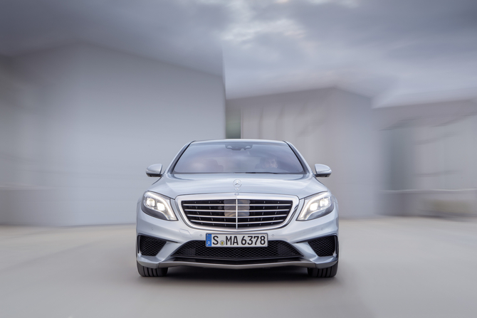 Mercedes-Benz S-Class 6