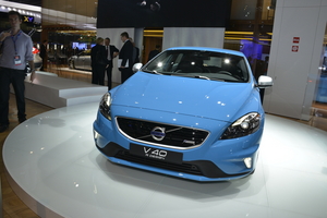 *Updated* Volvo V40 Gets R-Design Trim with Stiffer Suspension and Better Trim