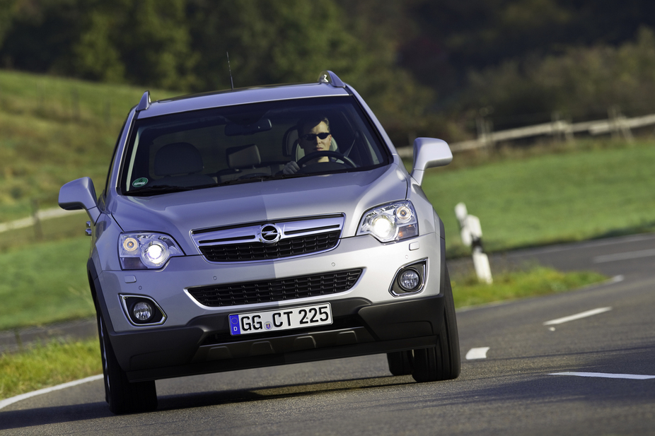 Opel presents facelifted Antara