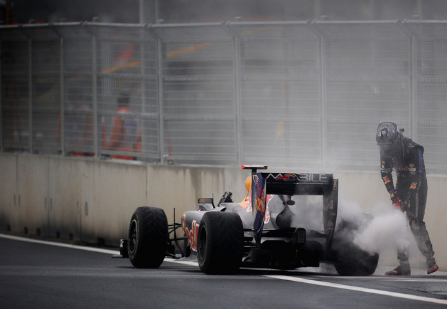 Red Bull drivers with equal shot on the championship