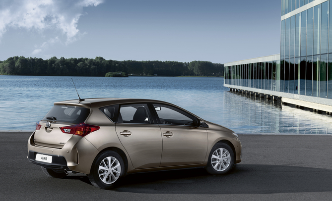 Toyota is equipping the Auris with a wide array of engines