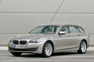 BMW 535i Touring xDrive AT