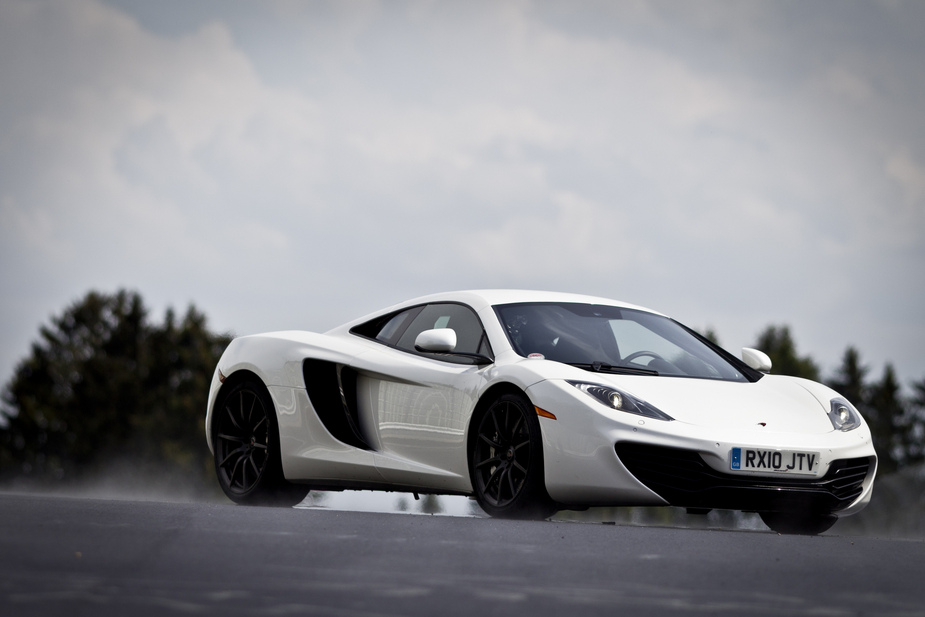 First McLaren MP4-12Cs arrive in the US 