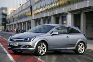 Opel Astra GTC 1.9 CDTI ECOTEC