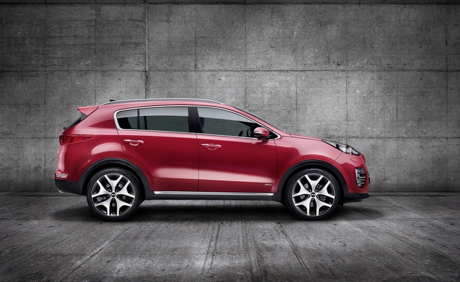 According to Kia, the new Sportage rear design was based on the 2013 Provo concept