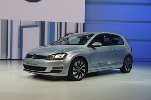 Volkswagen presents Golf BlueMotion Concept for Golf VII