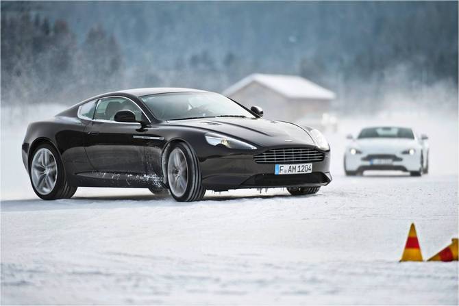 Aston Martin on Ice culmina em vídeo