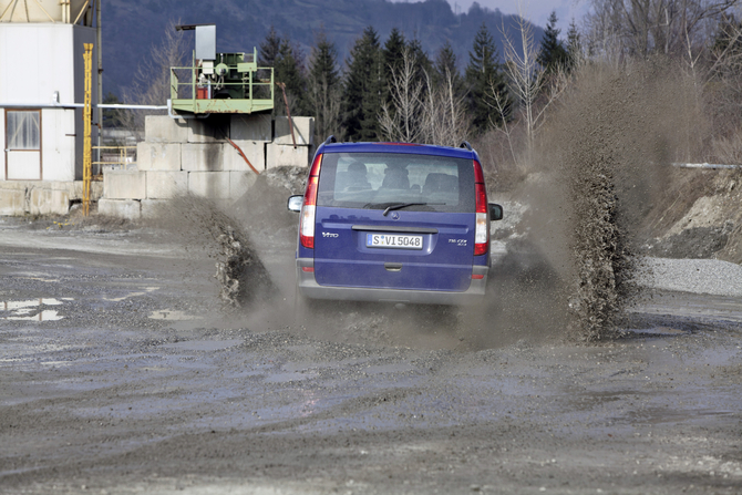 Mercedes-Benz Vito 2 {W639} 