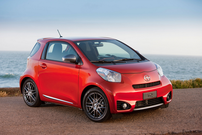 Toyota Introduces IQ in US as Scion