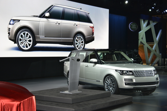 Land Rover reveals new Range Rover