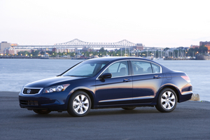 Honda Accord EX-L 5-Spd AT (USA)