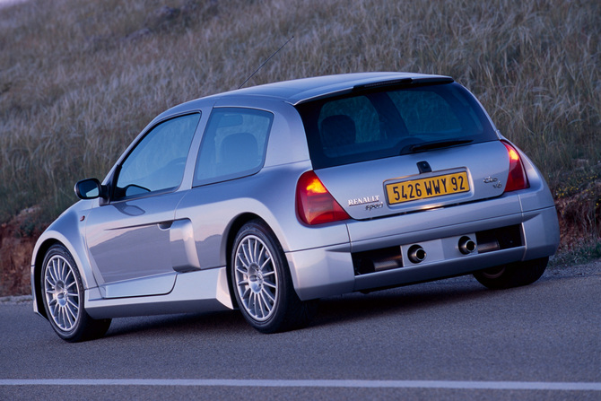 Renault Clio V6